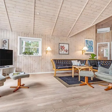Mando - 600m From The Sea By Interhome *